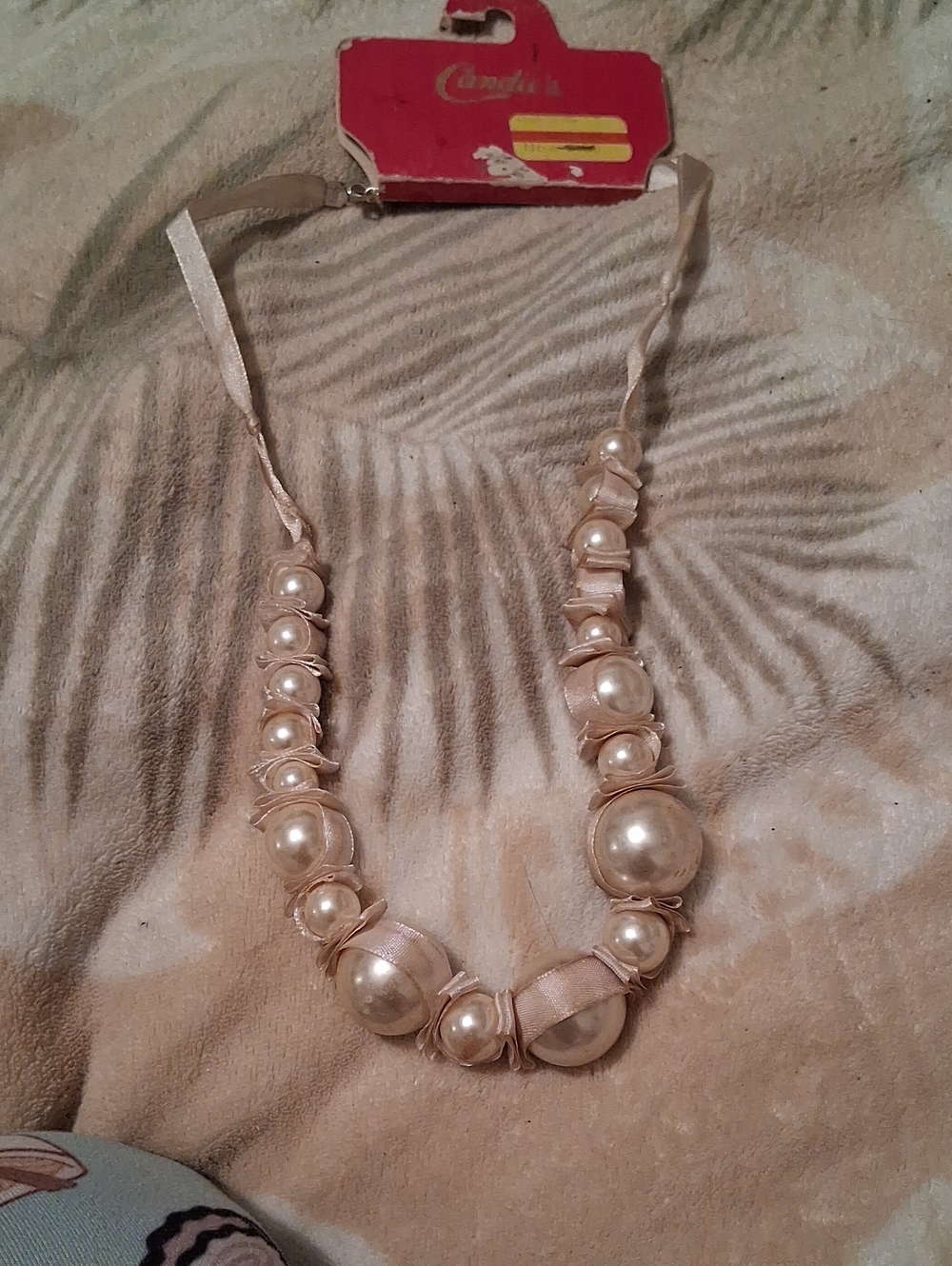 Vintage Faux Pearl Candies Necklace.